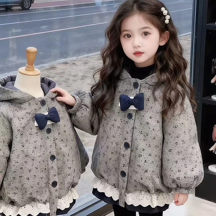 女童秋冬季服加厚洋气外套2025新款儿童韩版连帽碎花蝴蝶结衣