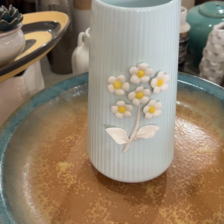陶瓷花瓶摆件微瑕捡漏出