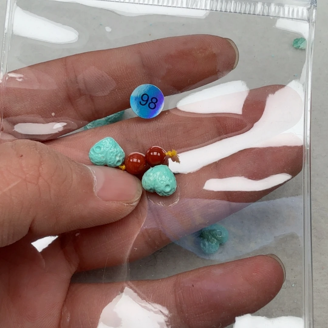 南红玛瑙未镶嵌珠宝奇石