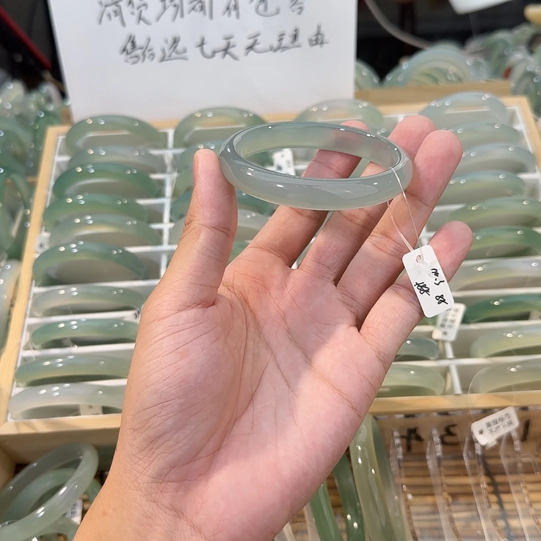 手镯玛瑙/玉髓未镶嵌圈口60.3