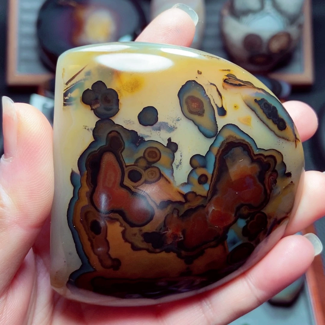 玛瑙/玉髓未镶嵌珠宝奇石