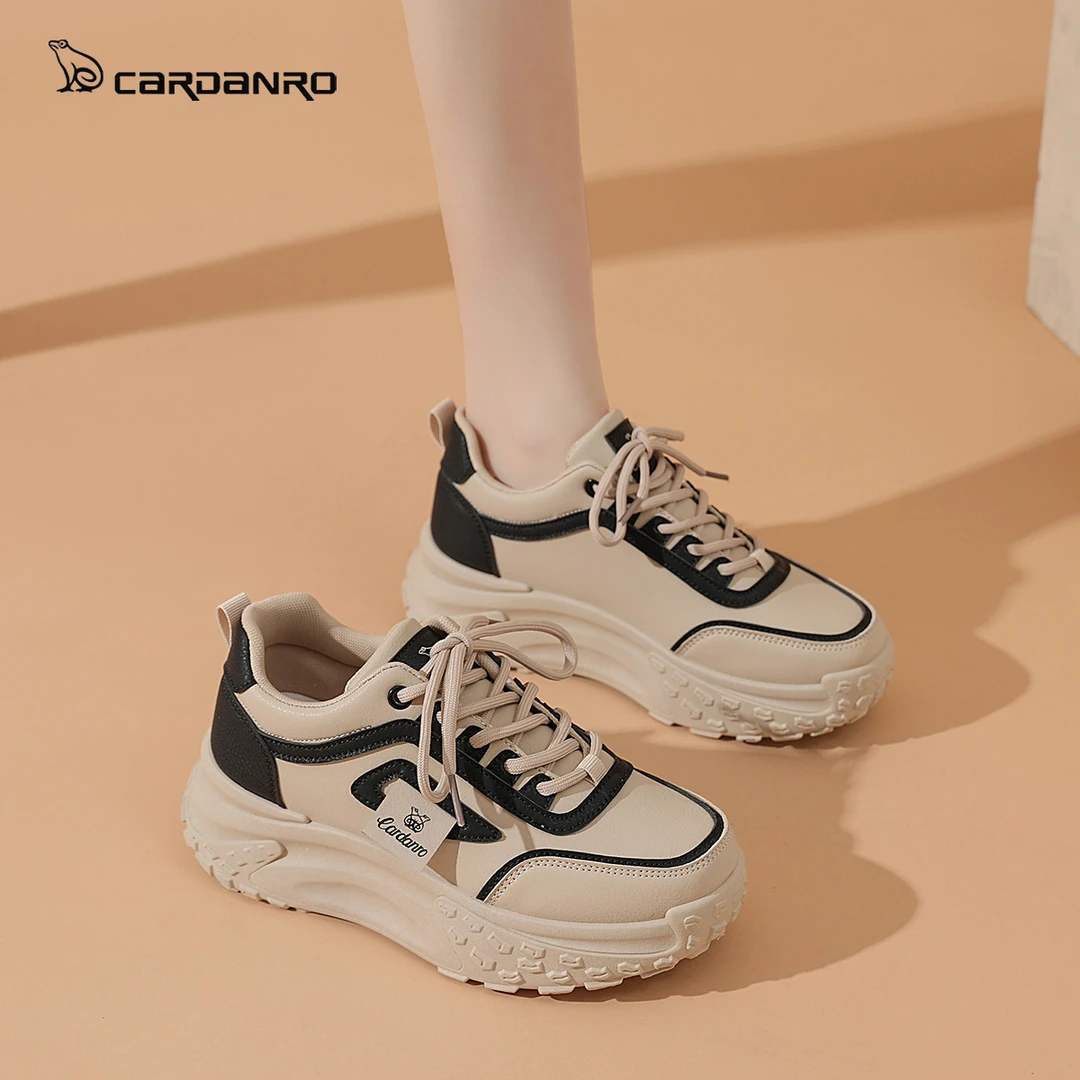 卡丹路早秋新款低帮百搭休闲运动鞋女生舒适平底时尚耐磨跑步鞋女