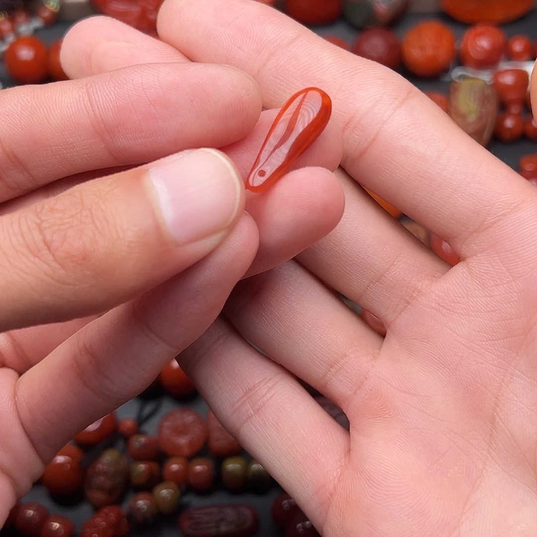 南红玛瑙未镶嵌原矿卡子