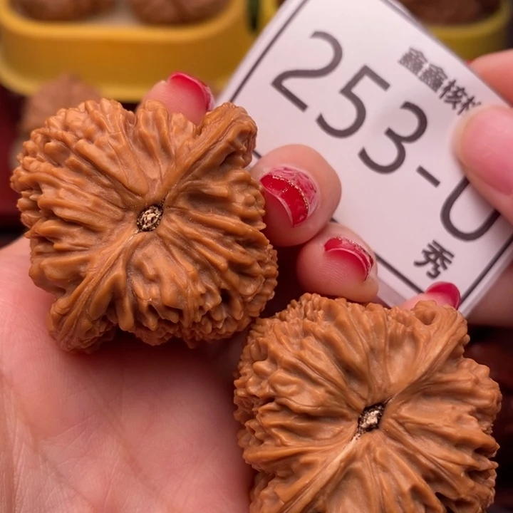 桃核把件南疆42……