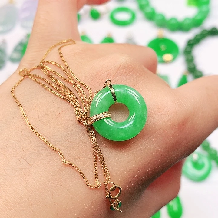 吊坠(不含链)18K金镶嵌翡翠