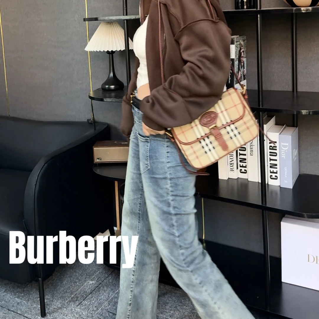 修复品8615013/BURBERRY/博柏利邮差包
