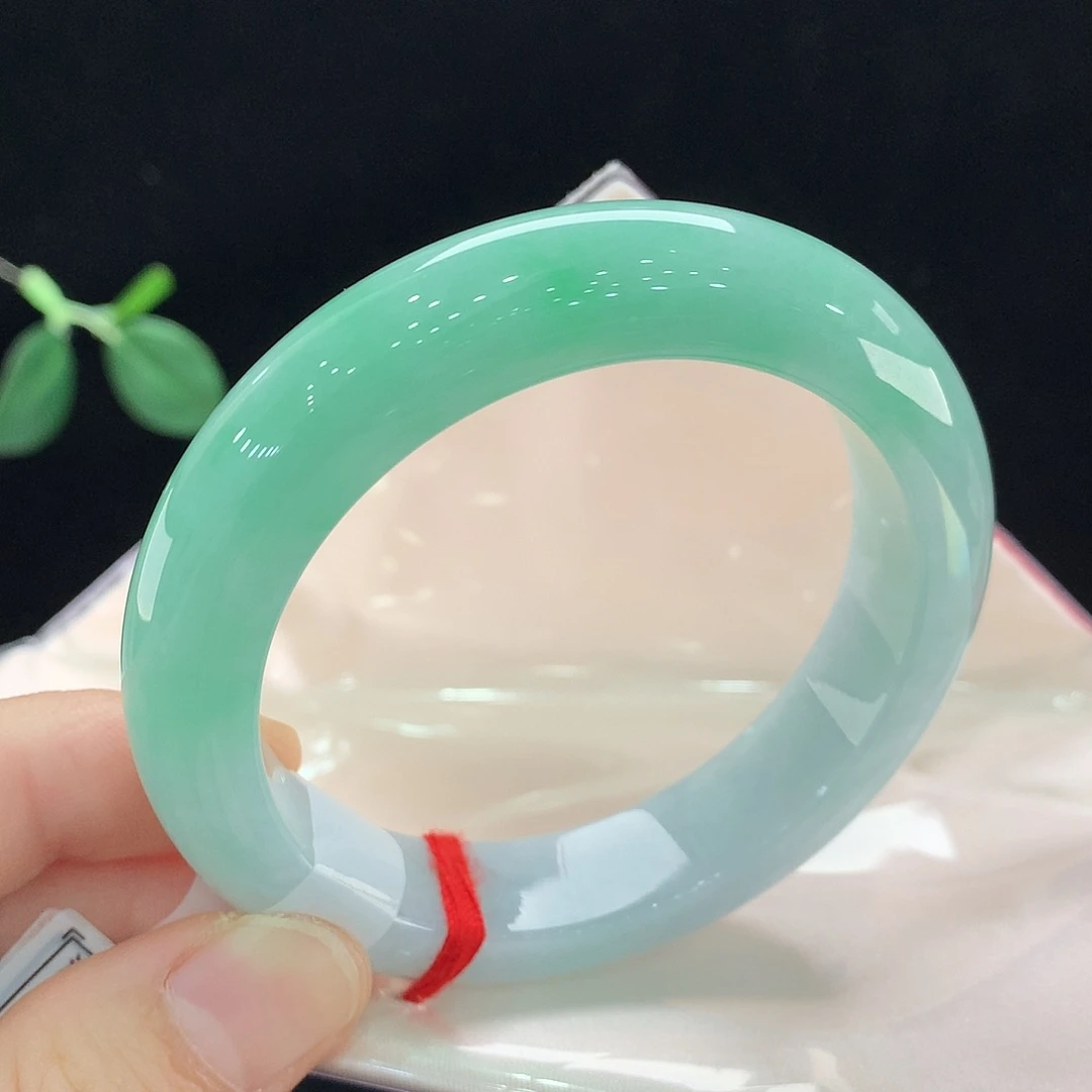 翡翠未镶嵌手镯0213