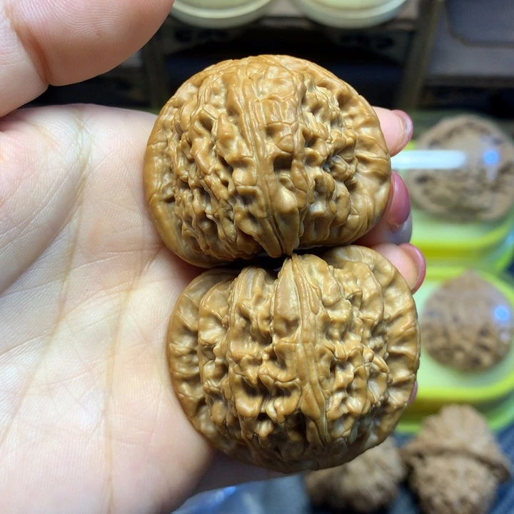 把件核桃*️****球白44全品