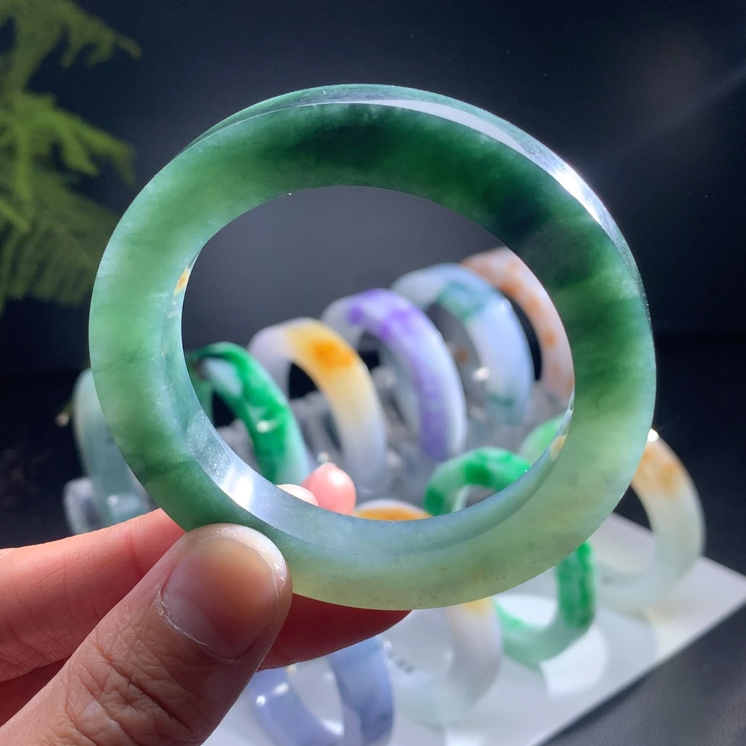 未镶嵌手镯定制翡翠