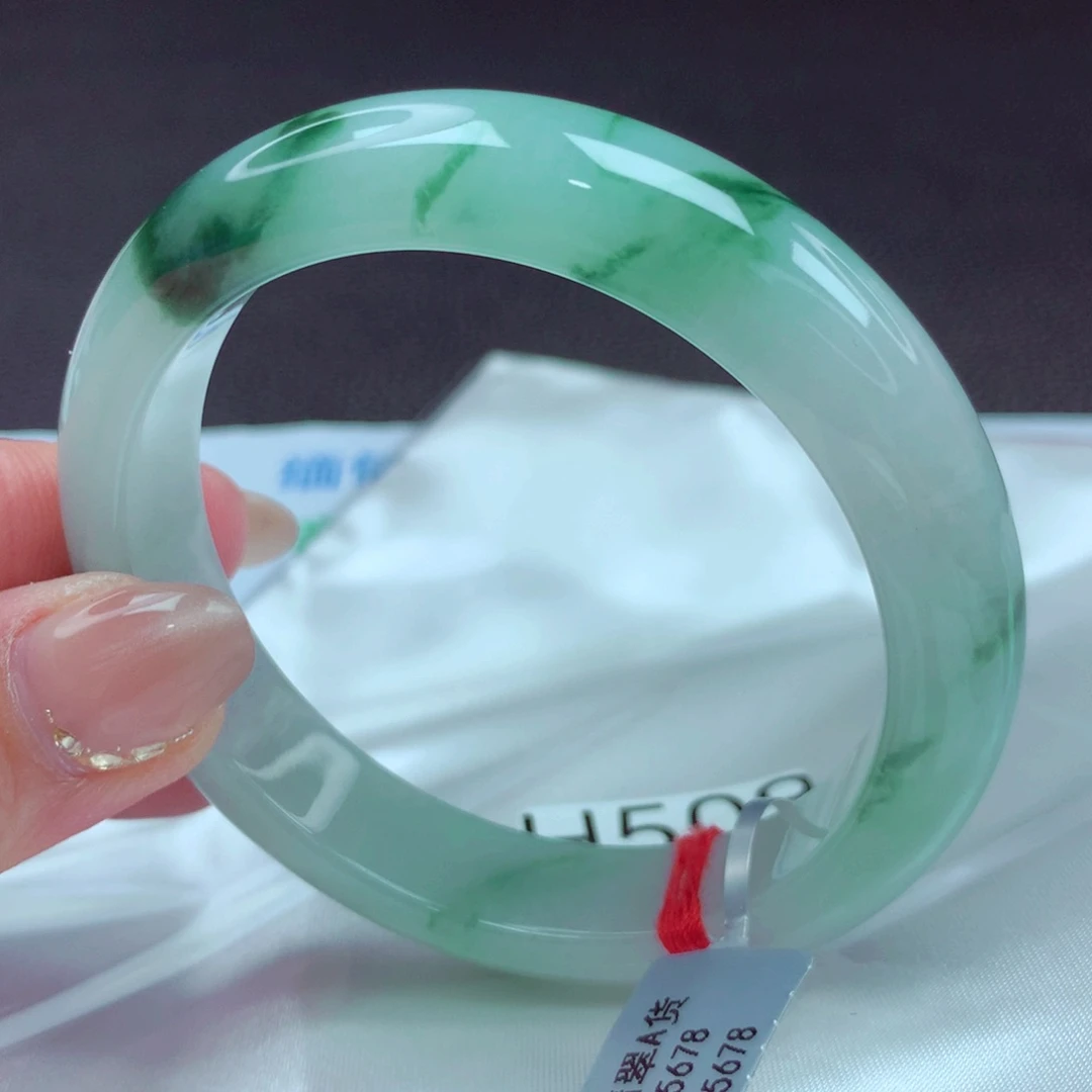 翡翠手镯未镶嵌手镯88