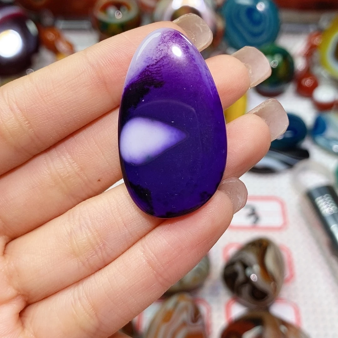 玛瑙/玉髓未镶嵌珠宝奇石