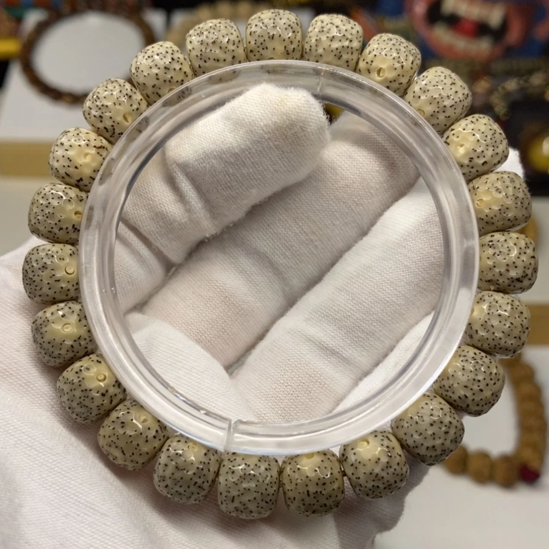 【闪购商品】吊坠星月菩提石玉料龙麟