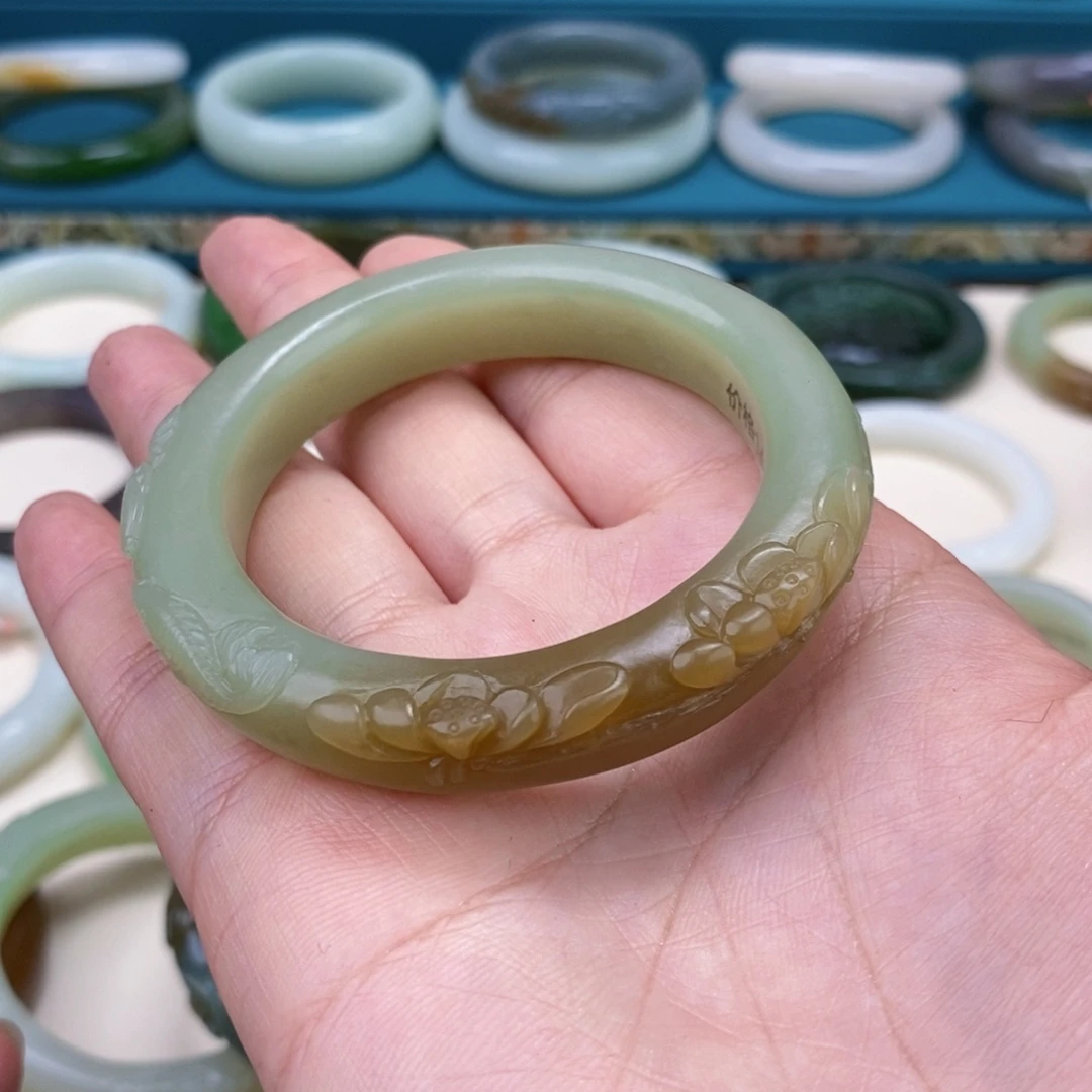 和田玉手镯52.7未镶嵌