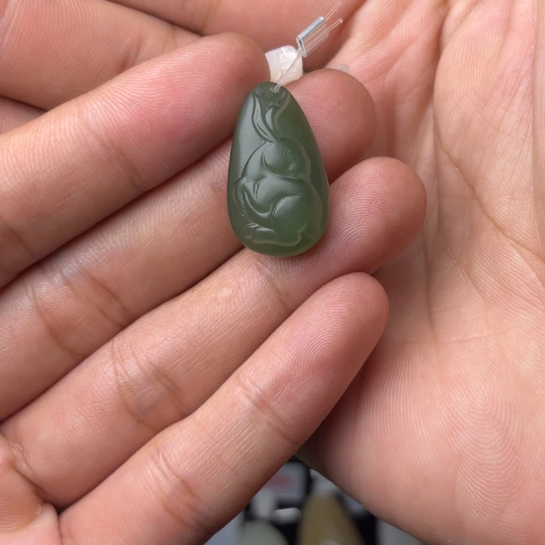 和田玉未镶嵌吊坠(不含链)