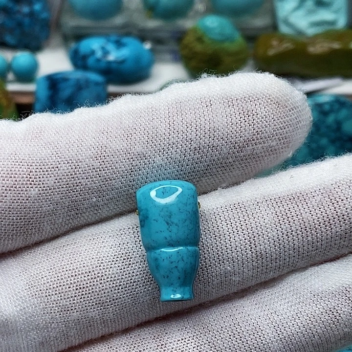 绿松石未镶嵌天然原矿 地大质检