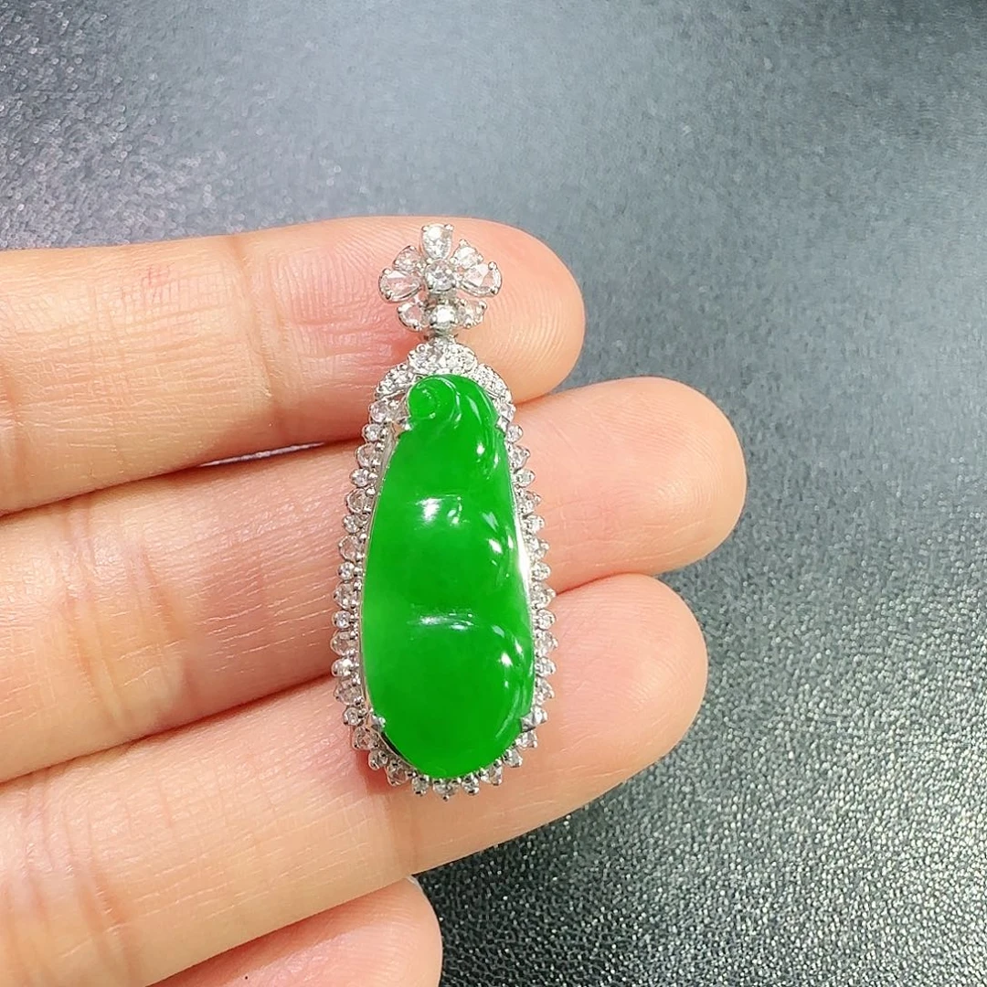 翡翠吊坠(不含链)18K金镶嵌