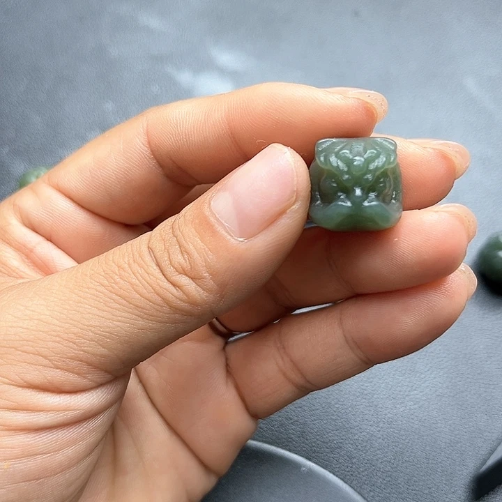 【闪购商品】颈饰未镶嵌和田玉?****⭐