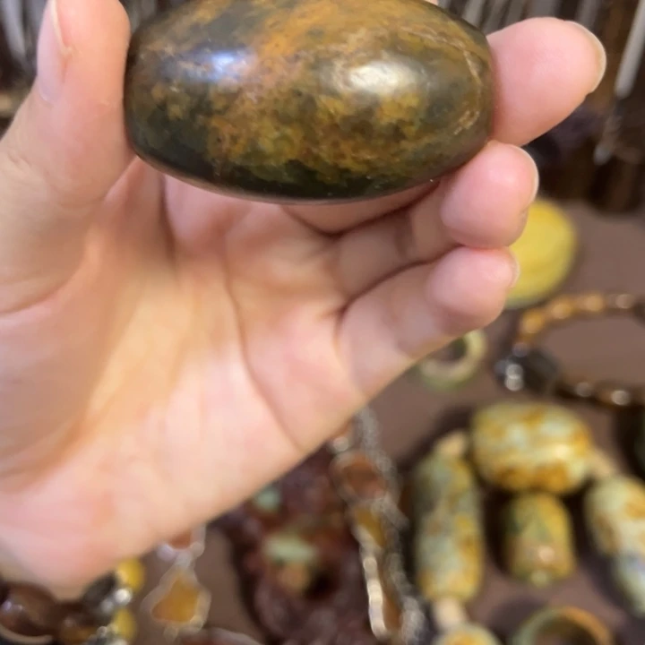 岫岩河磨玉（透闪石质玉）未镶嵌挂件