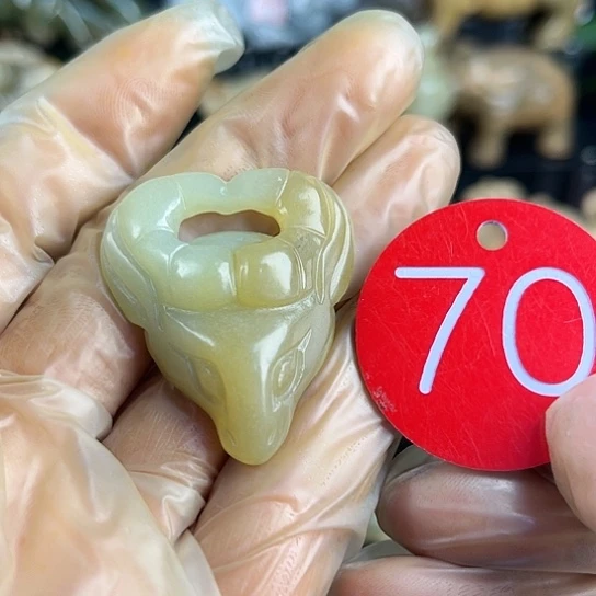 和田玉挂件未镶嵌