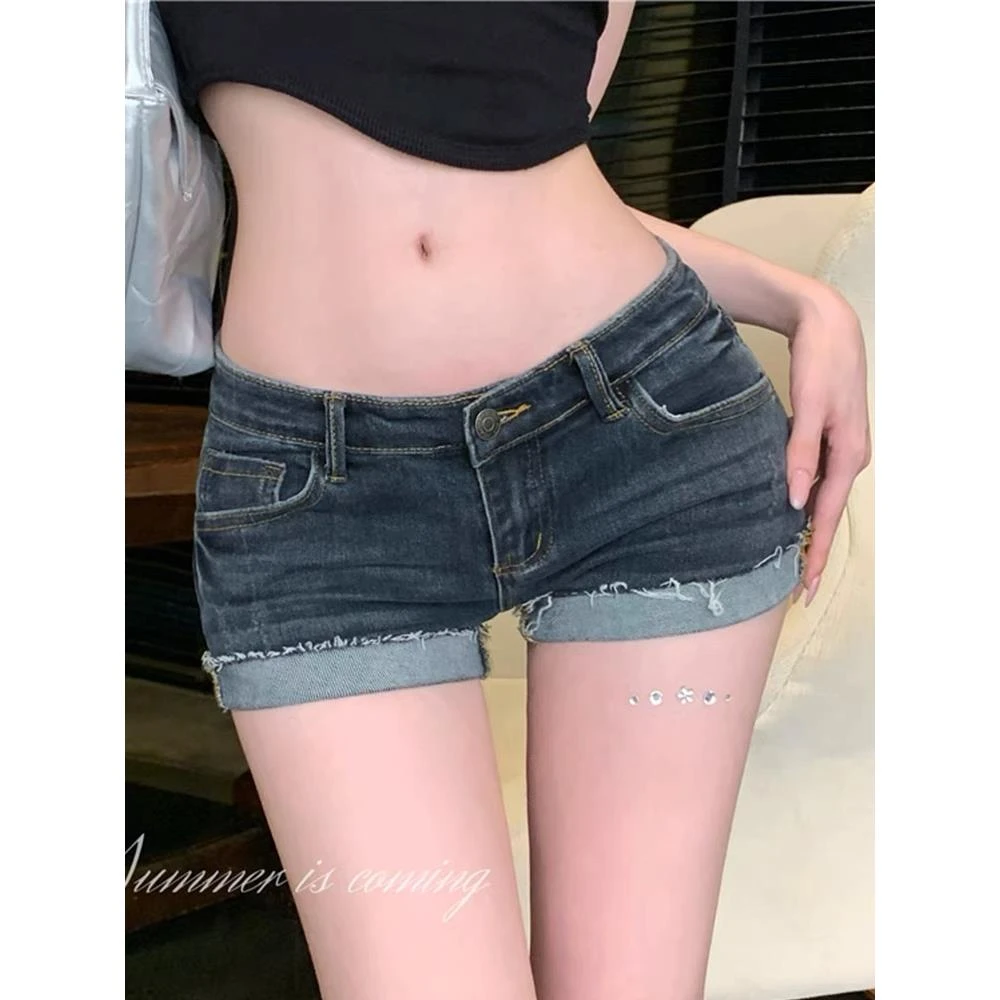 美式复古辣妹牛仔短裤女夏季新款低腰显瘦卷边超短裤包臀a字热裤