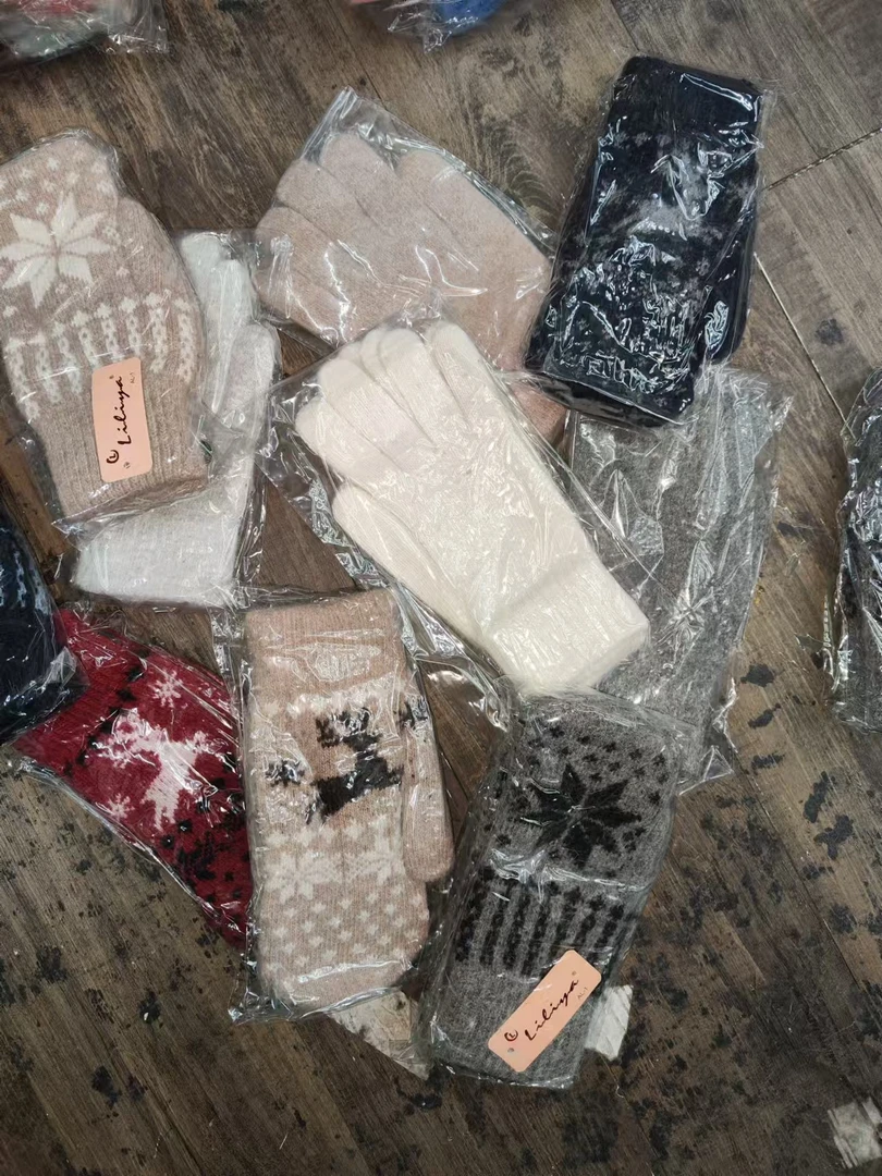 大人款超级加厚兔毛羊毛混纺出口外贸原旦冬季耐寒保温手套