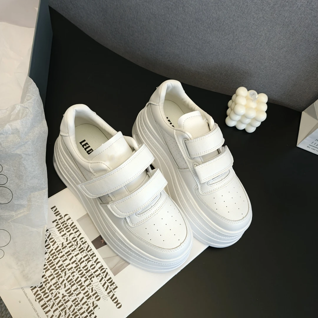 【娃娃专属】魔术贴厚底小白鞋女新款休闲8CM增高女鞋小个子松糕