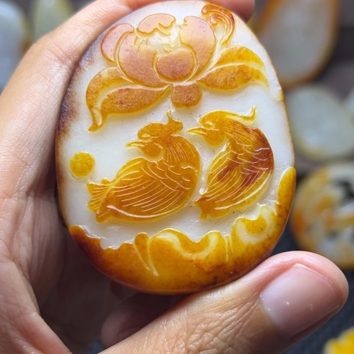 颈饰未镶嵌和田玉