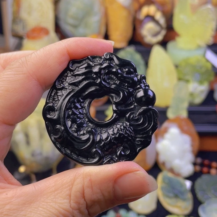 未镶嵌蛇纹石玉颈饰