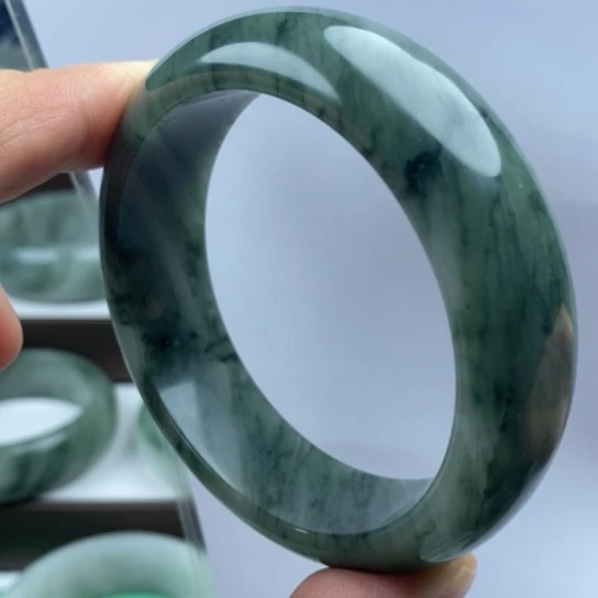 石英质玉（金丝玉）未镶嵌手镯