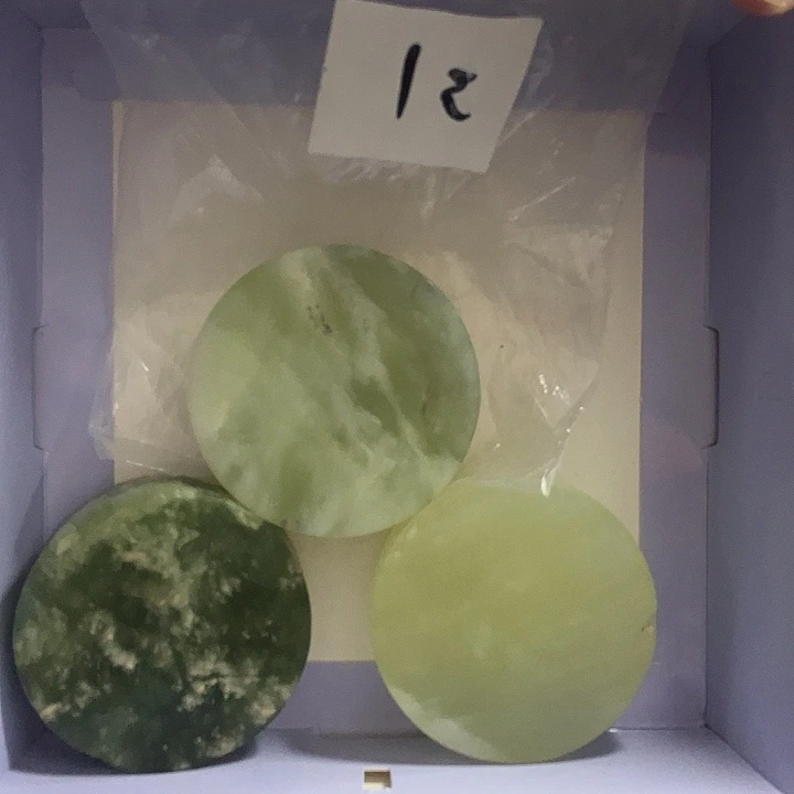 蛇纹石玉未镶嵌天然岫玉珠宝未镶嵌