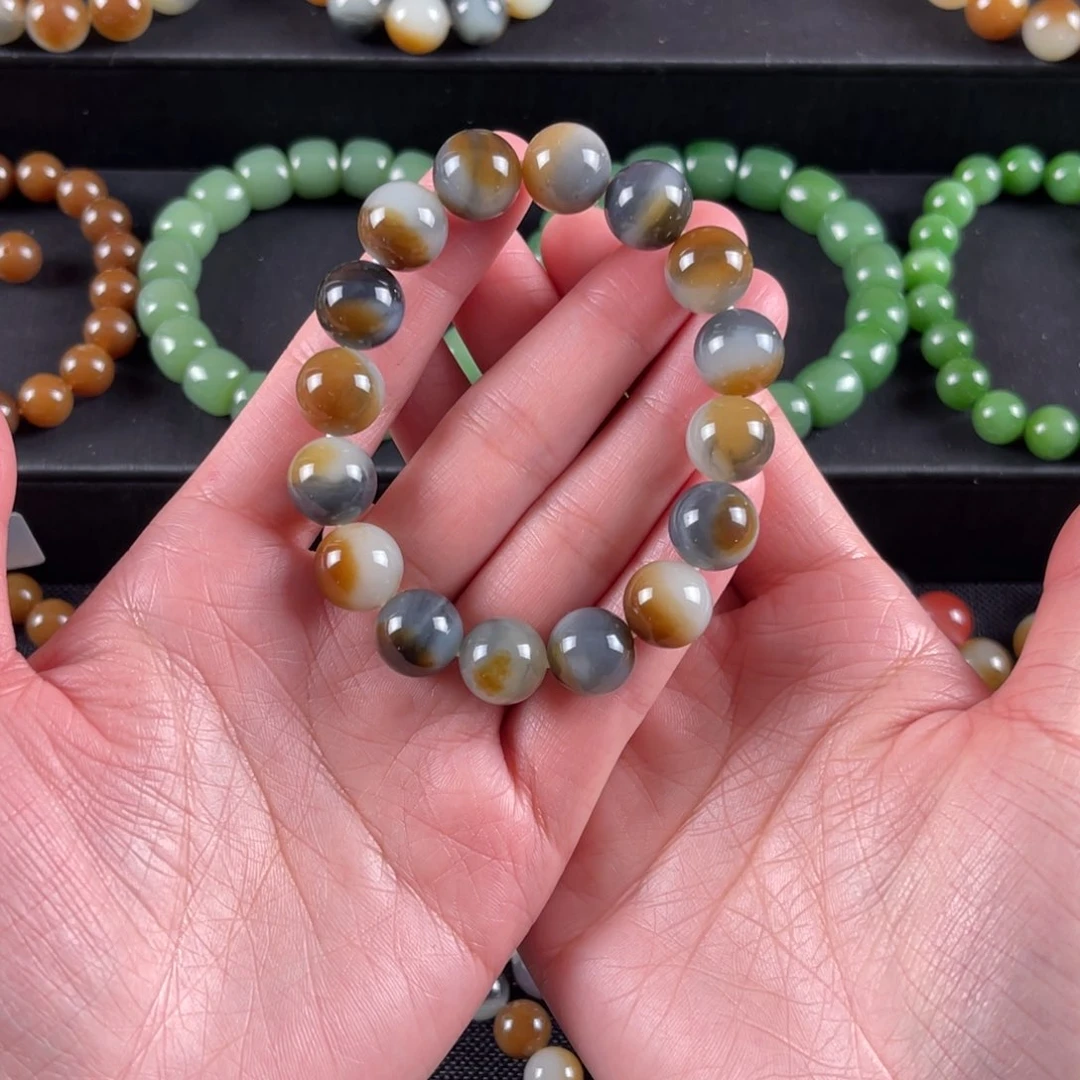 和田玉手串未镶嵌卡12颗颗三色无包容