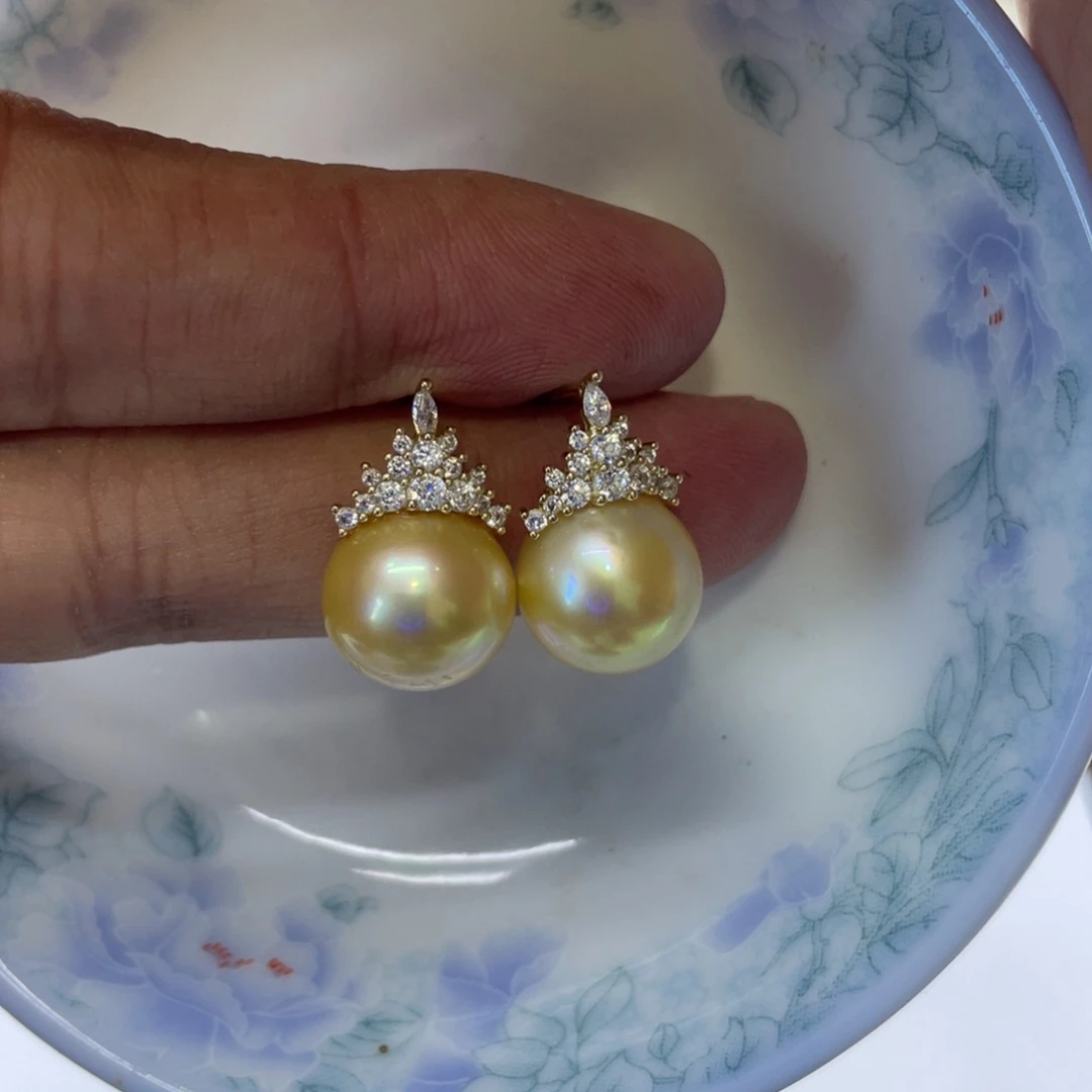 海水珍珠耳饰未镶嵌