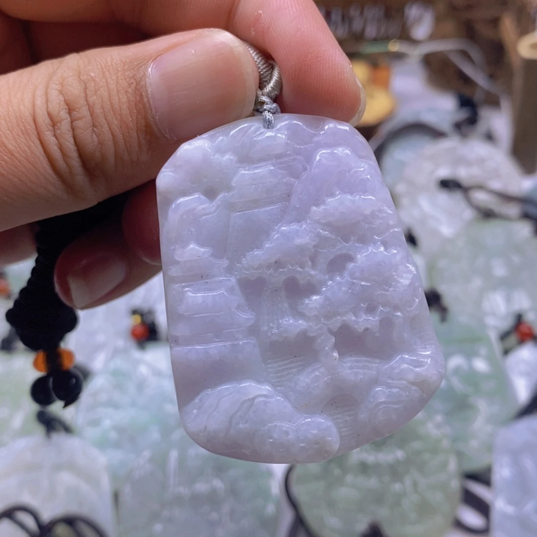 翡翠颈饰未镶嵌翡翠