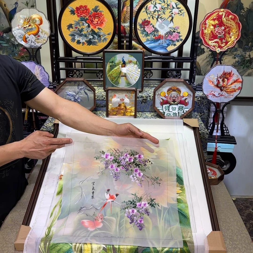 刺绣刺绣工艺精湛