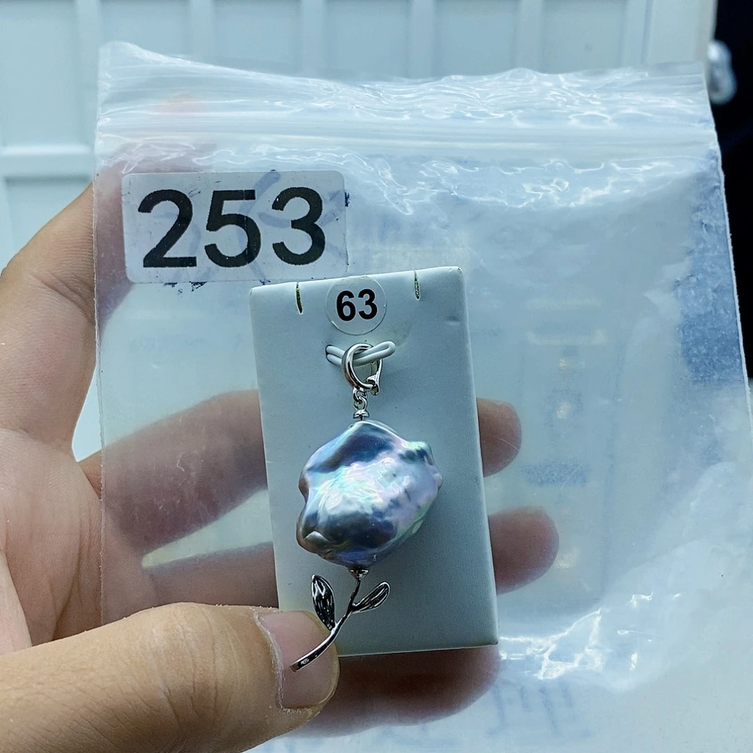 淡水珍珠颈饰合金