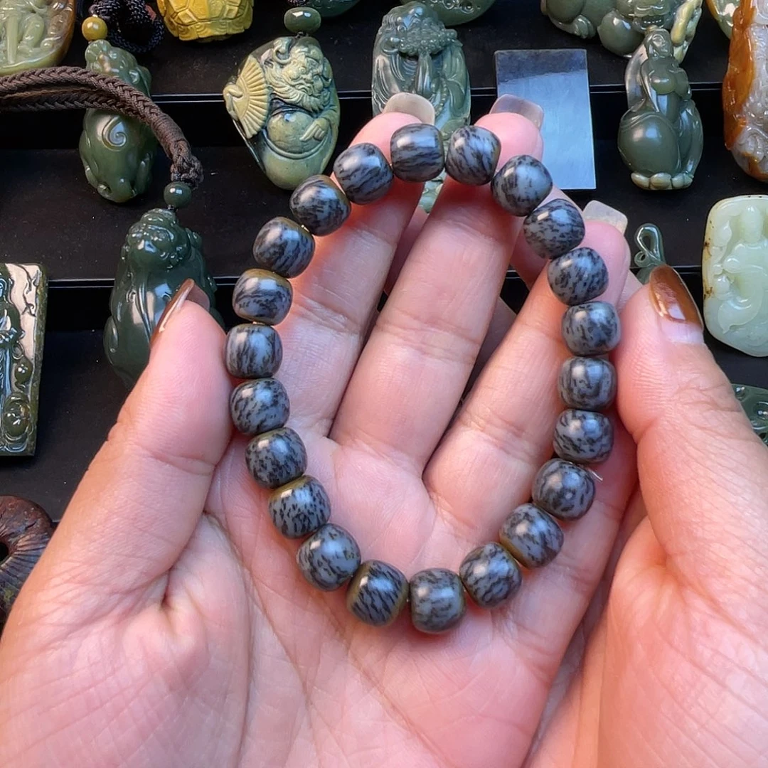 透闪石质玉未镶嵌手链