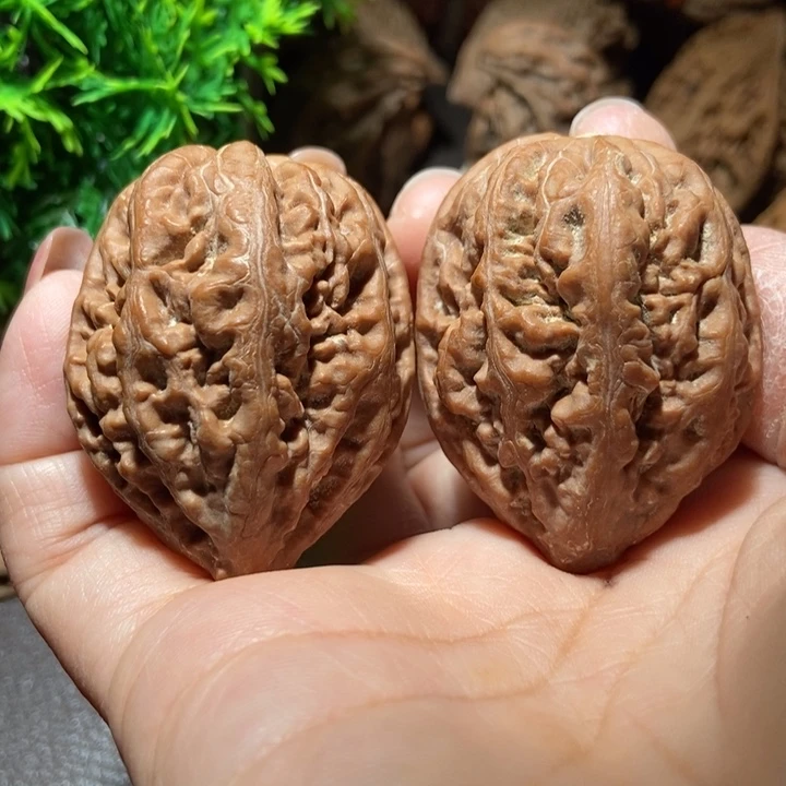 把件文玩核桃东北楸子小雪60