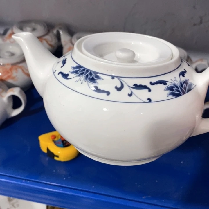 瓷片强化瓷多孔壶约600ml