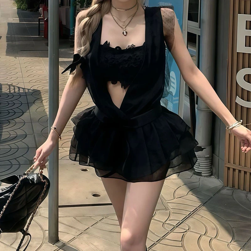 【苏黎甜茶】夏季新款波点连衣裙女收腰短裙蕾丝抹胸吊带背心套装