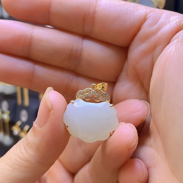 和田玉银S925镀金镶嵌颈饰