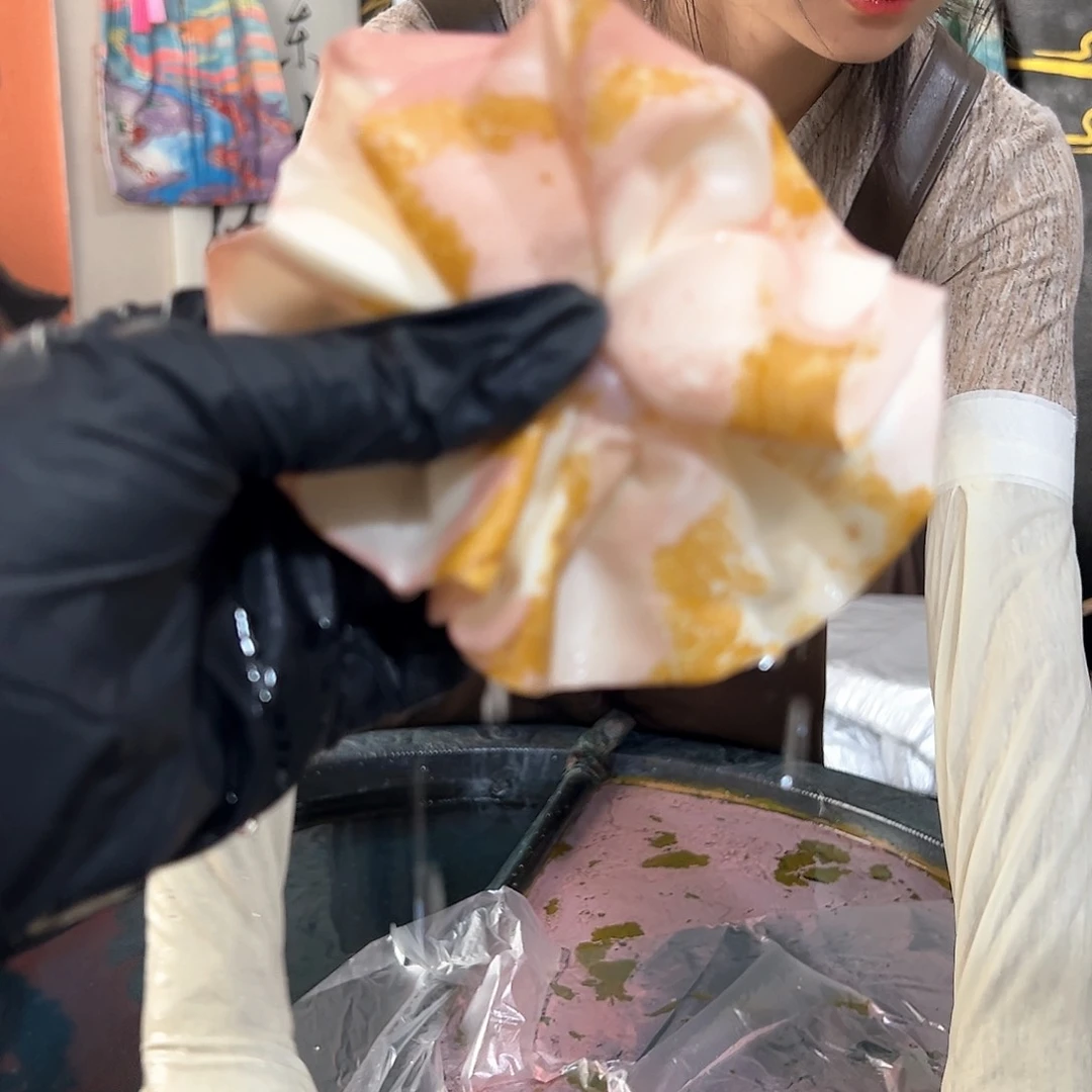 004山茶花粉金色