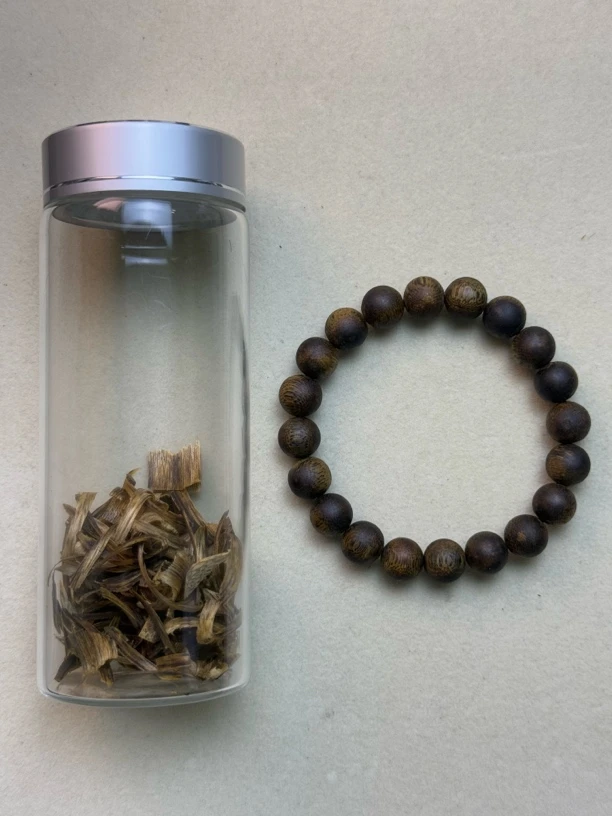 沉香碎屑1.0单圈圆珠9g+