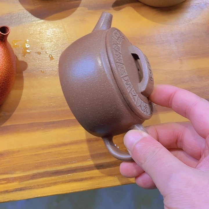 紫砂茶壶处理一把