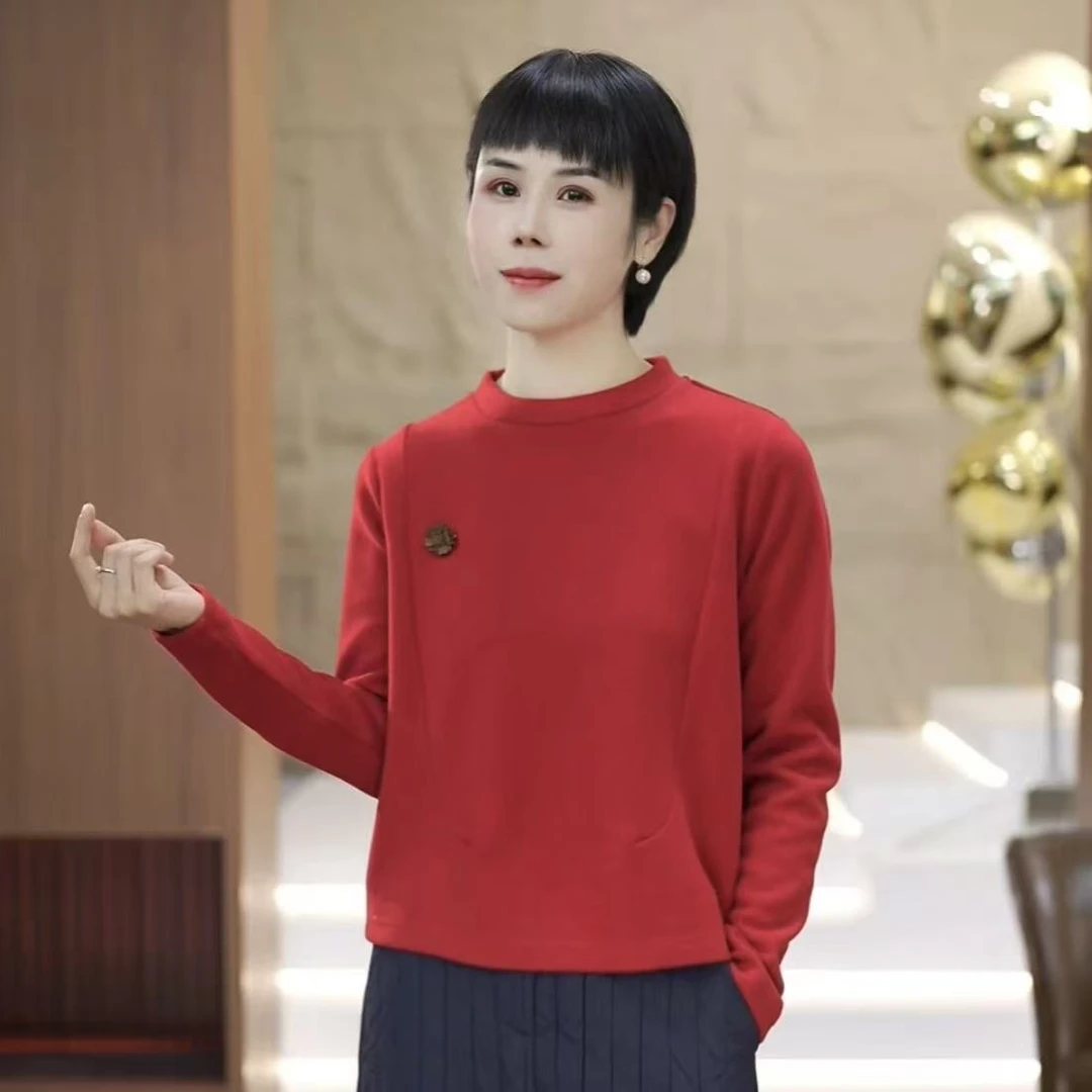 【渲渲推荐】ZY-6801冬季休闲分割线胸花卫衣