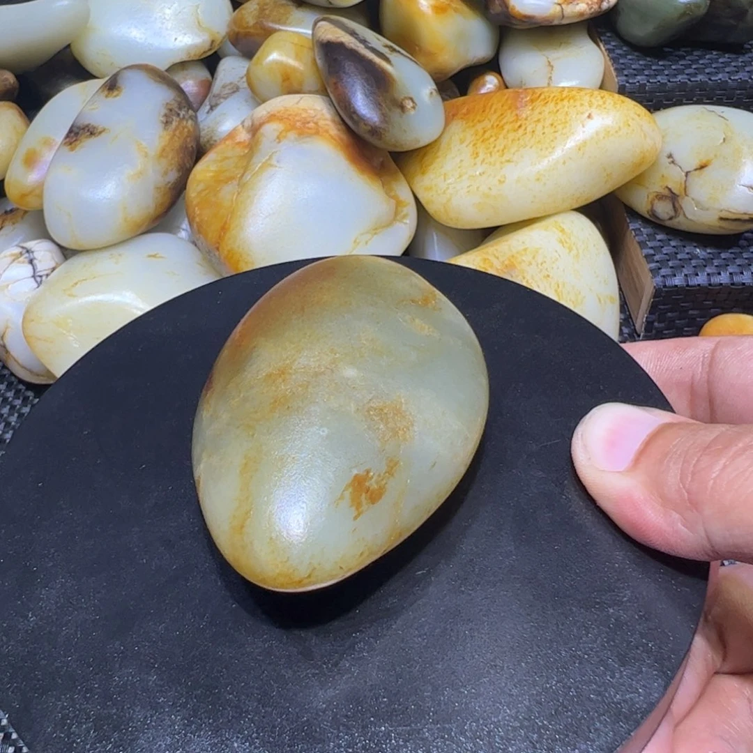 和田玉（子料）未镶嵌颈饰136.6克