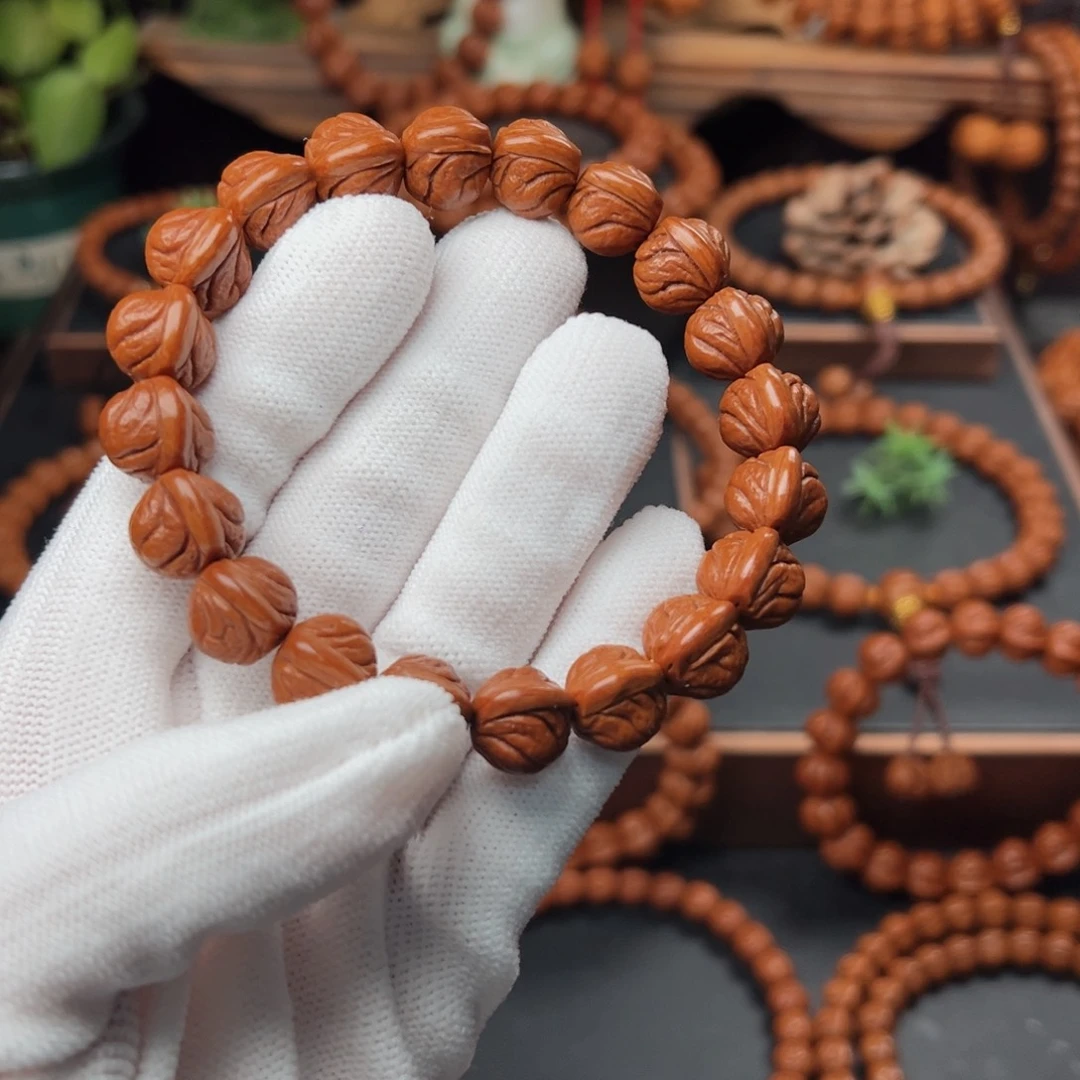 吊坠桃核1.3玉龙脊手串