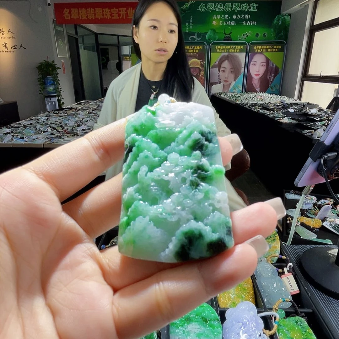 颈饰未镶嵌翡翠一