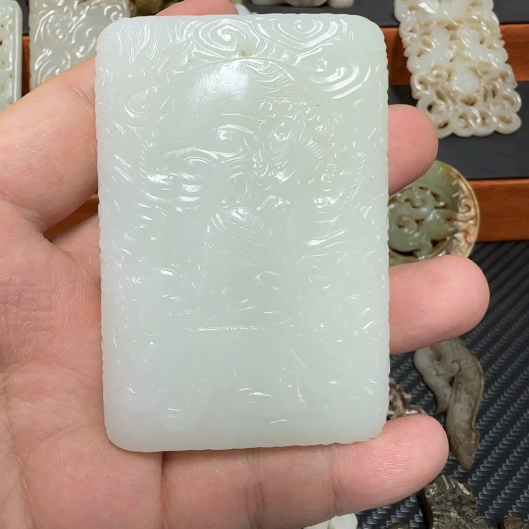 和田玉未镶嵌挂件山****?