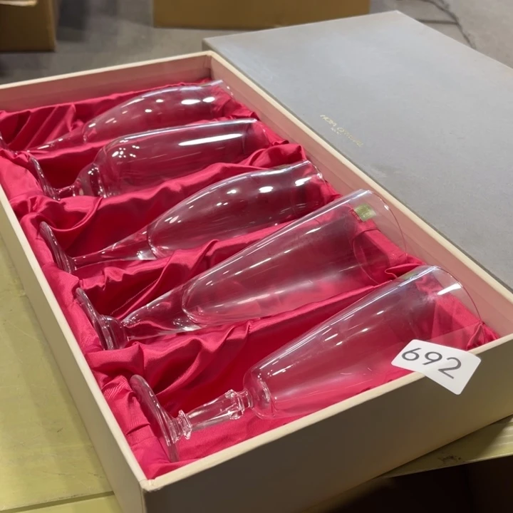中古物品默认微瑕不退不换