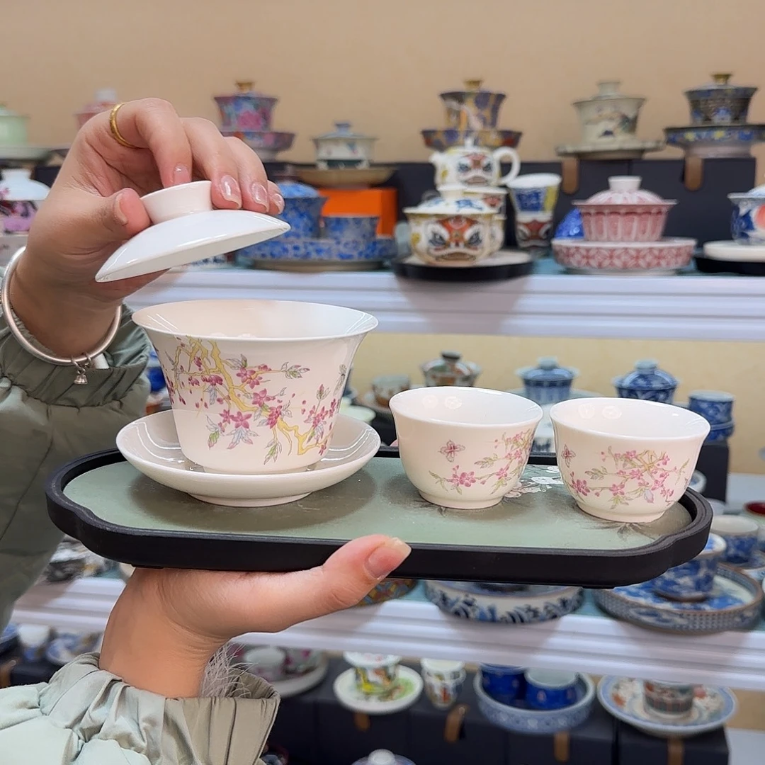 盖碗里的水煮开后放在